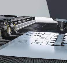 Почему стоит выбрать полностью электрический револьверный координатно-пробивной пресс с ЧПУ и сервоприводом?