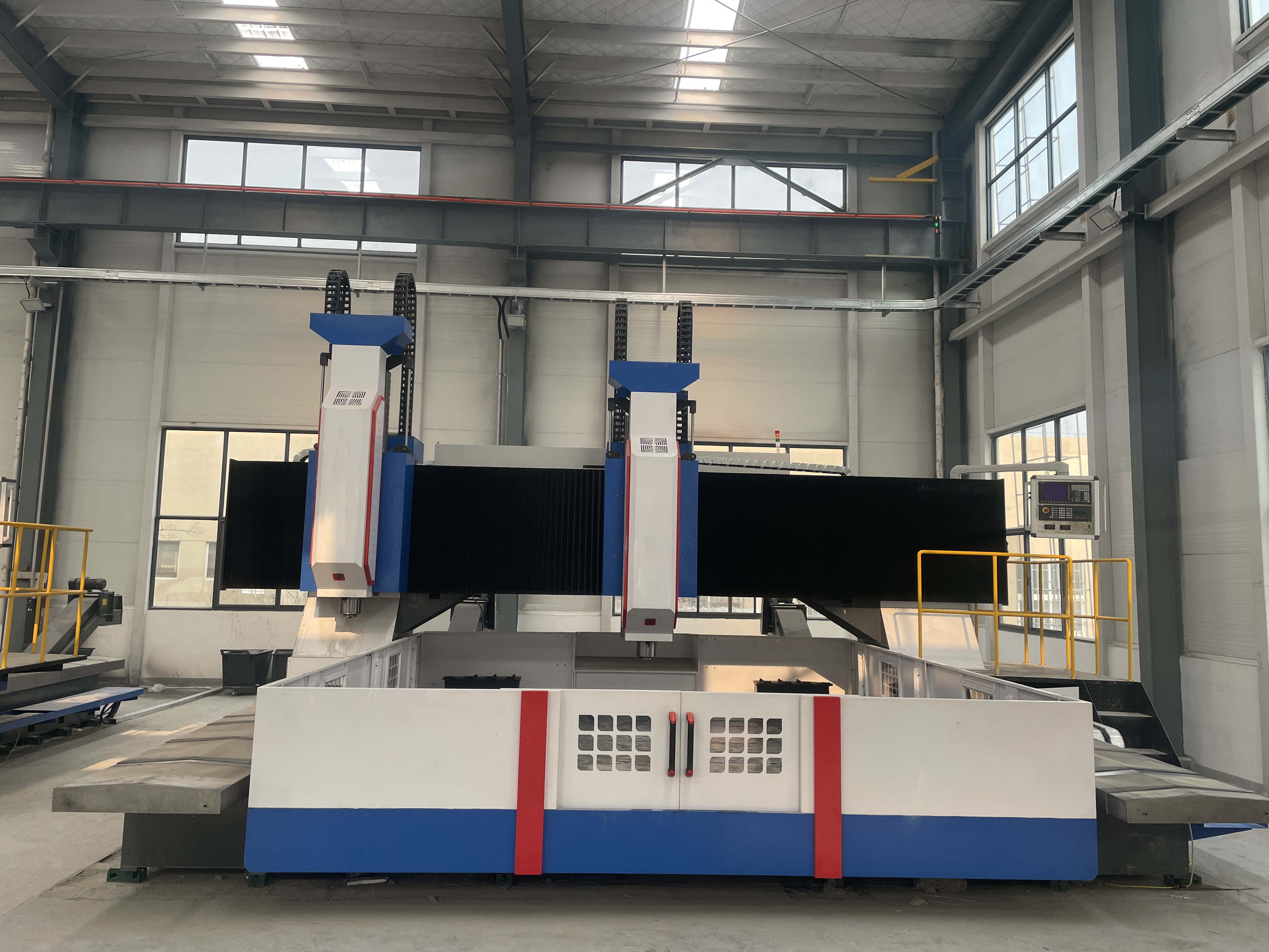 Разница между сверлильным станком с ЧПУ и фрезерным станком с ЧПУ