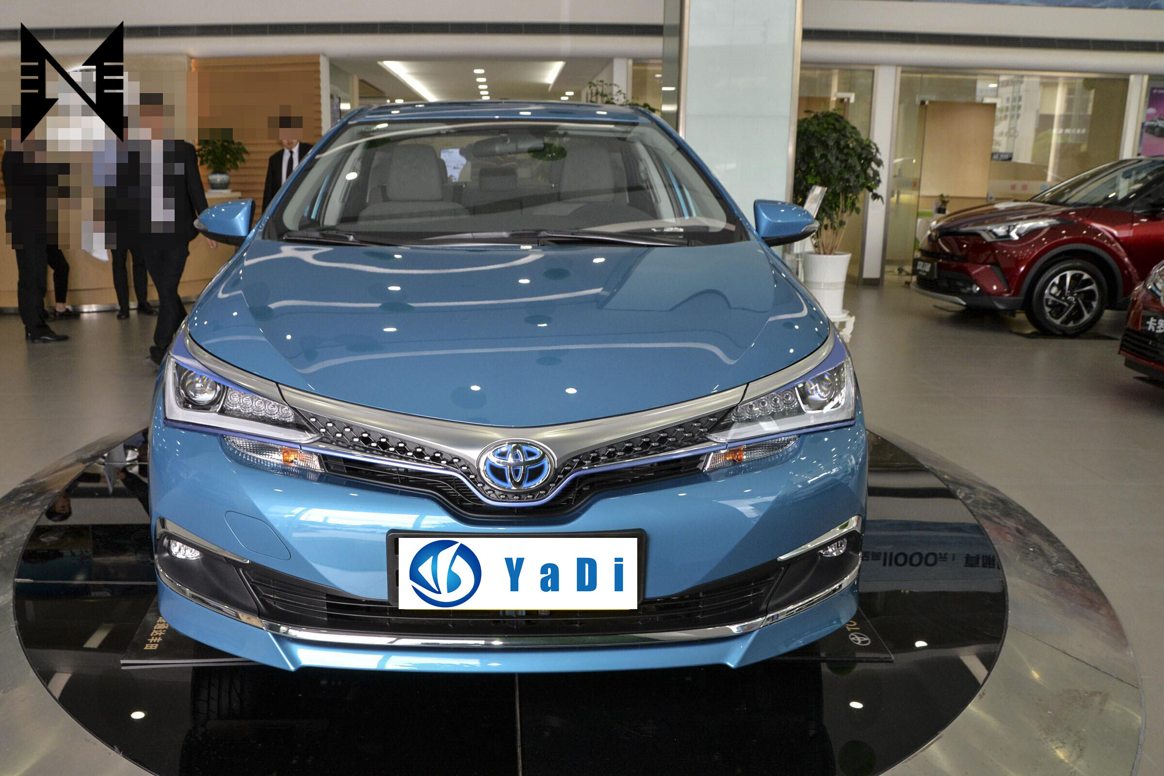 Toyota Corolla двухмоторный E+ 5-местный гибридный 4-колесный подержанный электромобиль для взрослых