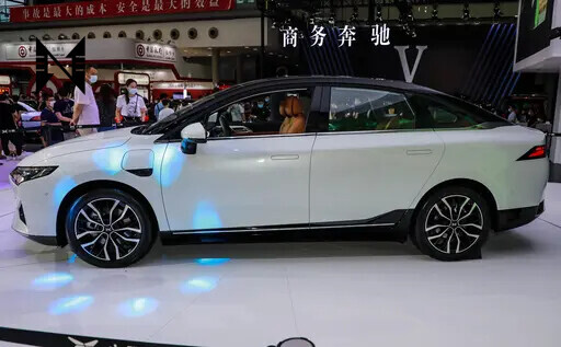Модель Xpeng P52022