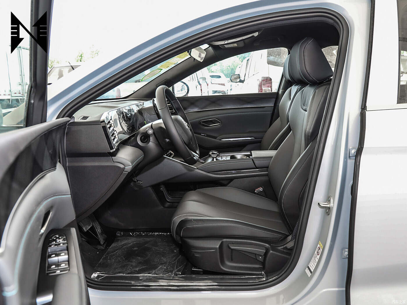 Deposit 2100KM long range BYD Qin L DM-i 2024 Electric Car plug in hybrid ev sedan car new energy vehicles