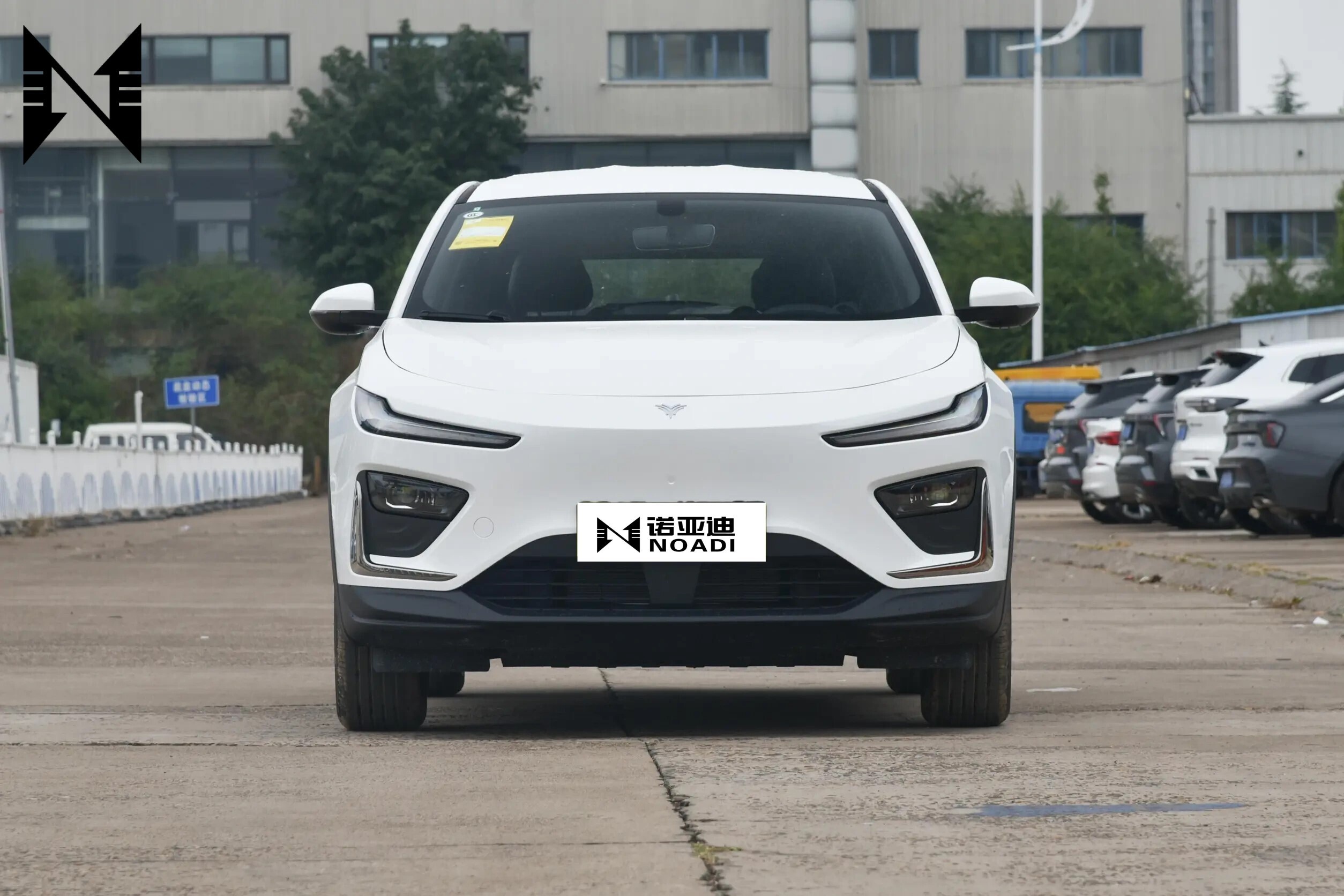 NezhaX 2025 Новый энергетический автомобиль Электрический внедорожник Nezha X EV SUV Автомобиль с левым рулем Седан Auto nezha x 500 air pro plus