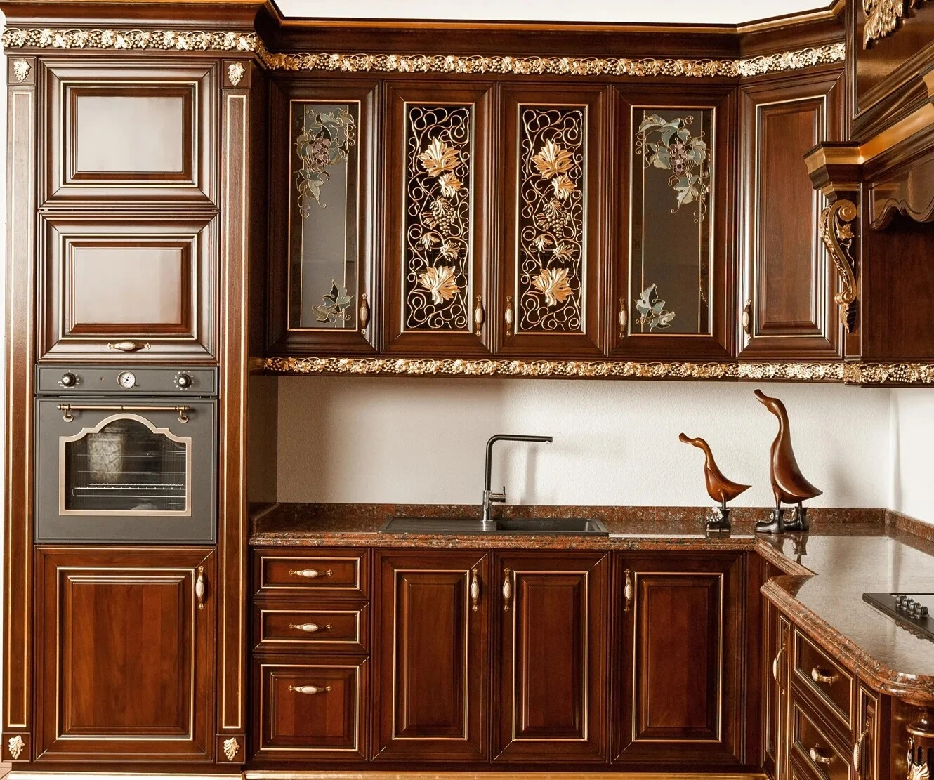 China Factory 2024 Latest and Most Popular Luxury Kitchen Cabinet Kitchen Cabinet Design