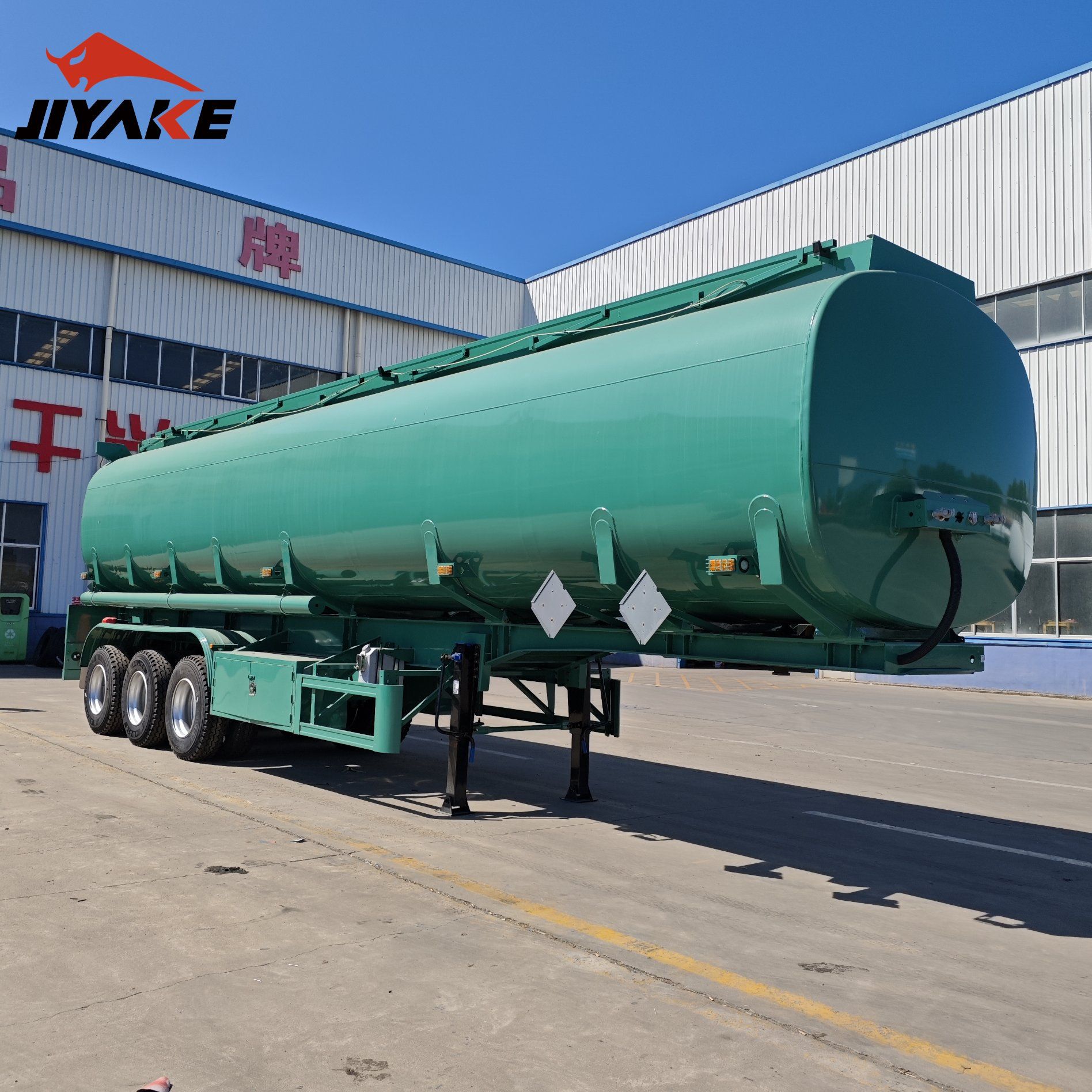 Semirremolque cisterna de combustible 40CMB