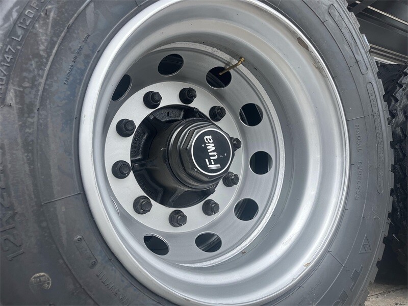 Алюминиевый полуприцеп-цистерна