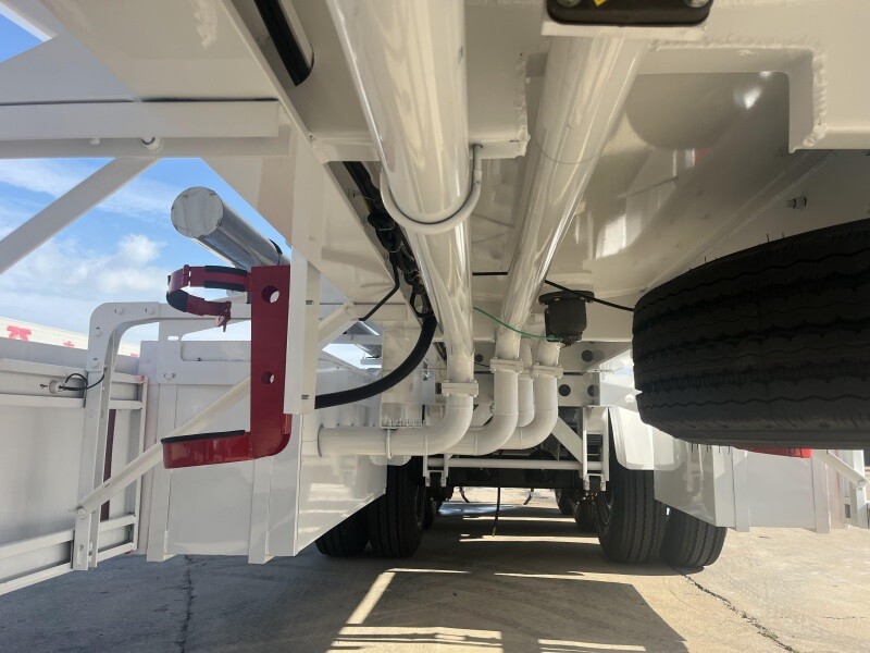 Полуприцеп-цистерна для перевозки нефти 3 оси