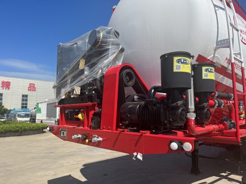 Полуприцеп-цистерна для сыпучих цементов