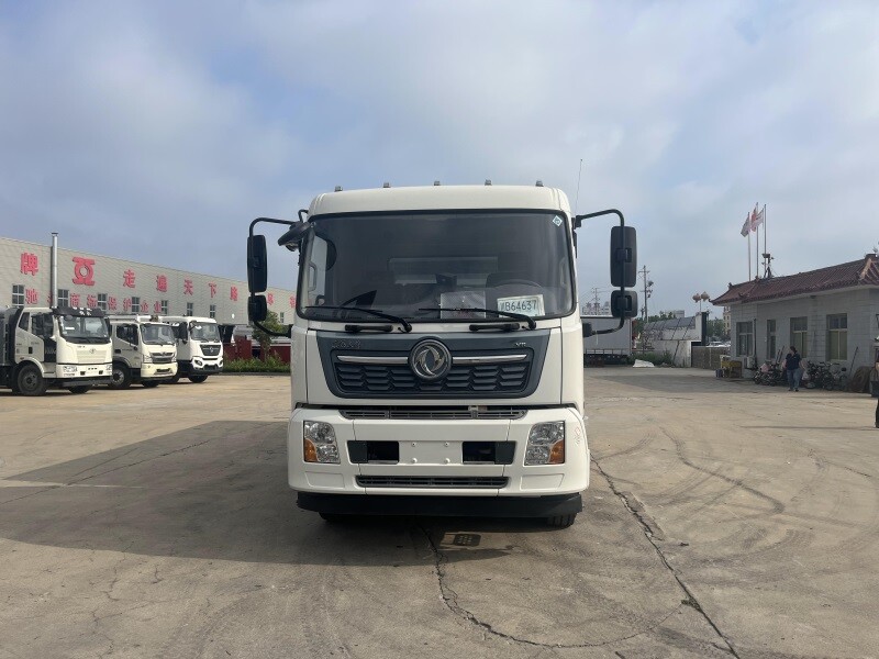 Подметально-уборочная машина