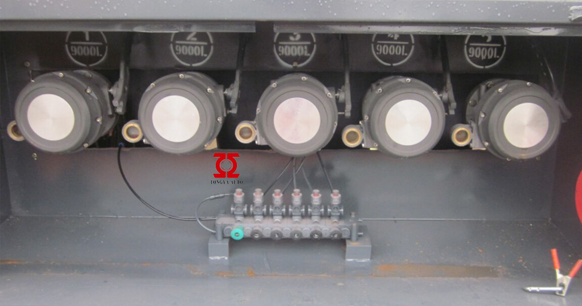 Нефтяной танкер полуприцеп 50 м3 в Западную Африку