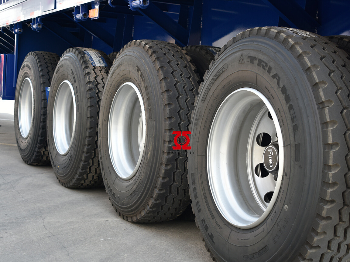 4-ОСНЫЙ ПОЛУПРИЦЕП С ОГРАЖДЕНИЕМ ДЛЯ ПЕРЕВОЗКИ СЫПУЧИХ ГРУЗОВ