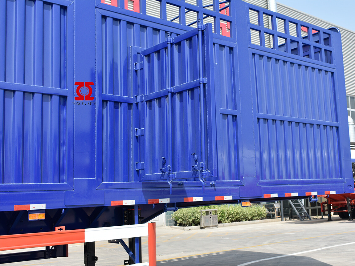 4-ОСНЫЙ ПОЛУПРИЦЕП С ОГРАЖДЕНИЕМ ДЛЯ ПЕРЕВОЗКИ СЫПУЧИХ ГРУЗОВ