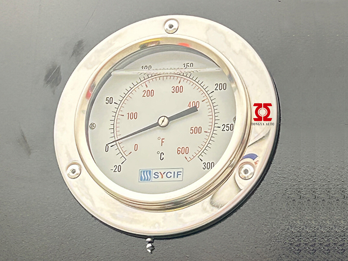 Полуприцеп-цистерна для перевозки асфальта