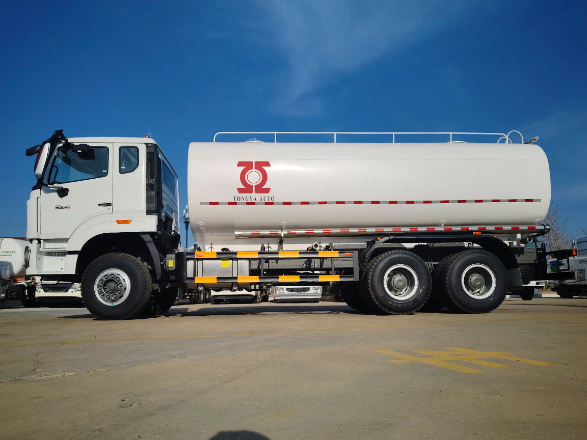 Автоцистерна для воды