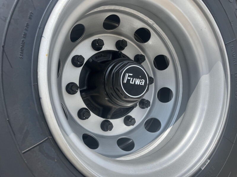 Semirremolque cisterna de combustible