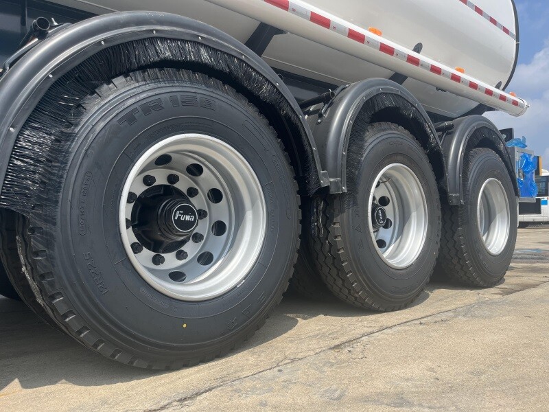 Semirremolque cisterna de combustible