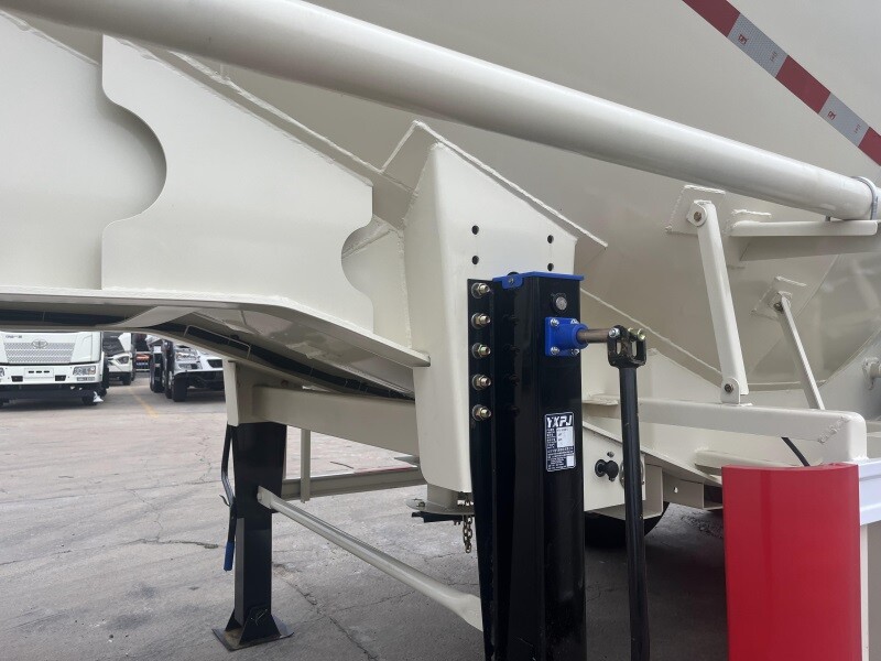 Remolque cisterna de cemento de 30 toneladas 