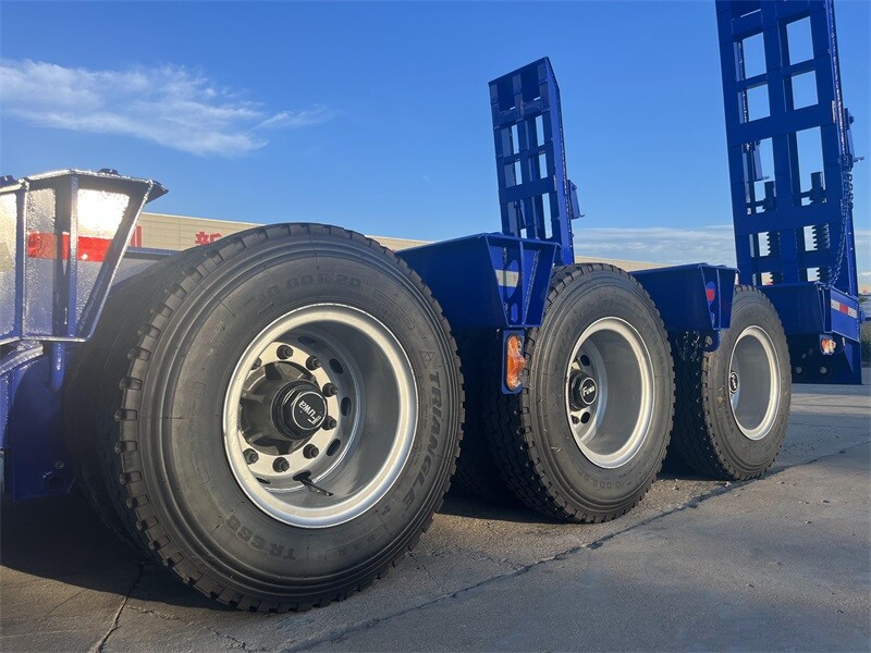 Semirremolque de plataforma baja