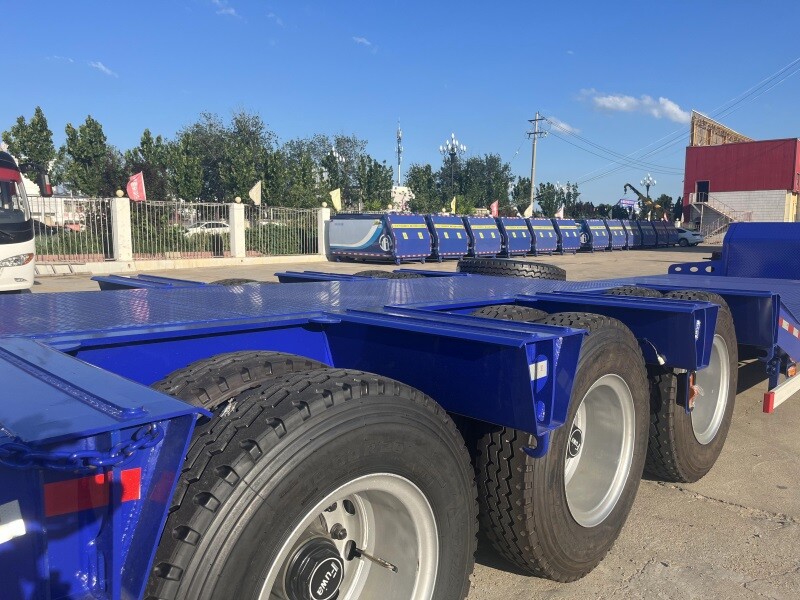 Semirremolque de plataforma baja