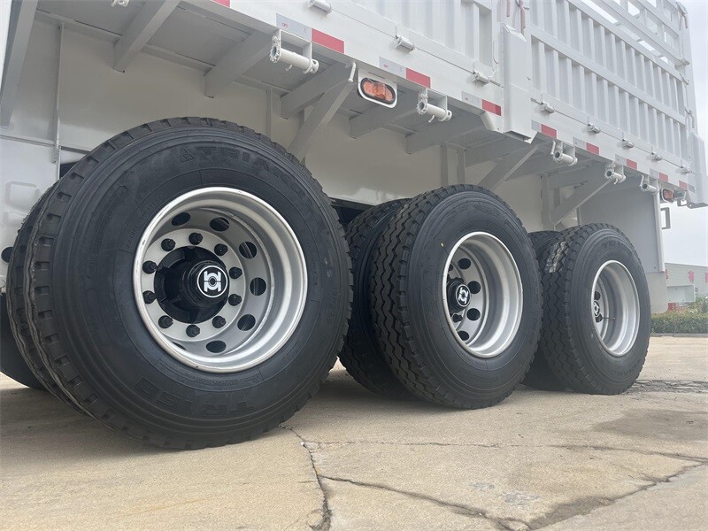 Semirremolque vallado de 3 ejes