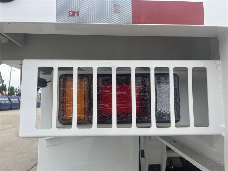 Semirremolque vallado de 3 ejes