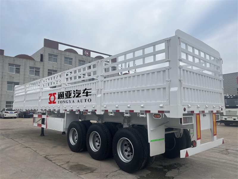 3axles Fence Semi Trailer (7).jpg