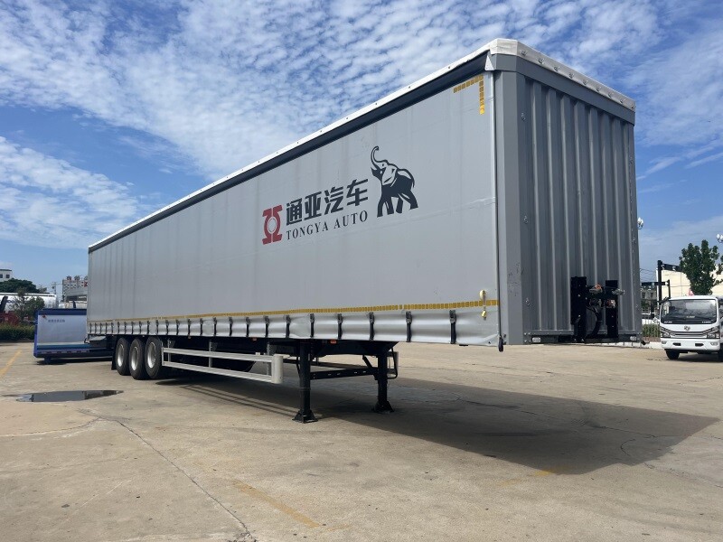 Semirremolque con cortina