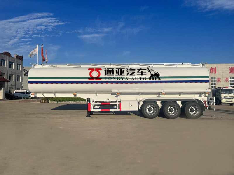 40000L Fuel tanker semi trailer (1).JPG