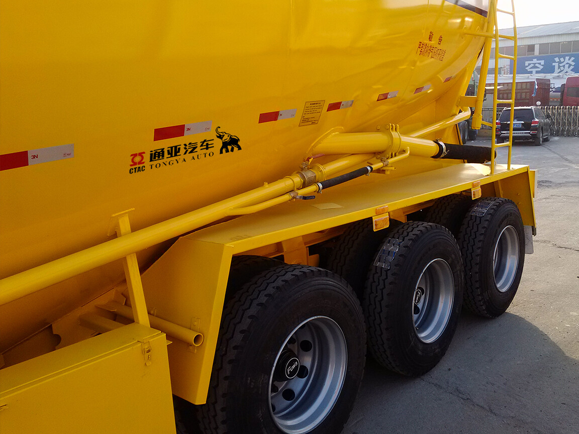 3 Eje Transportador de Polvo Semi Remolque en Venta