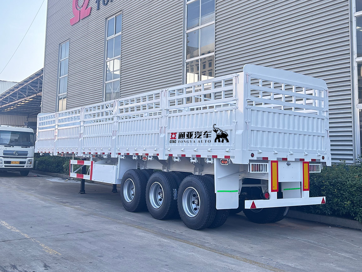 Semirremolque de valla para transporte de carga a granel de 3 ejes