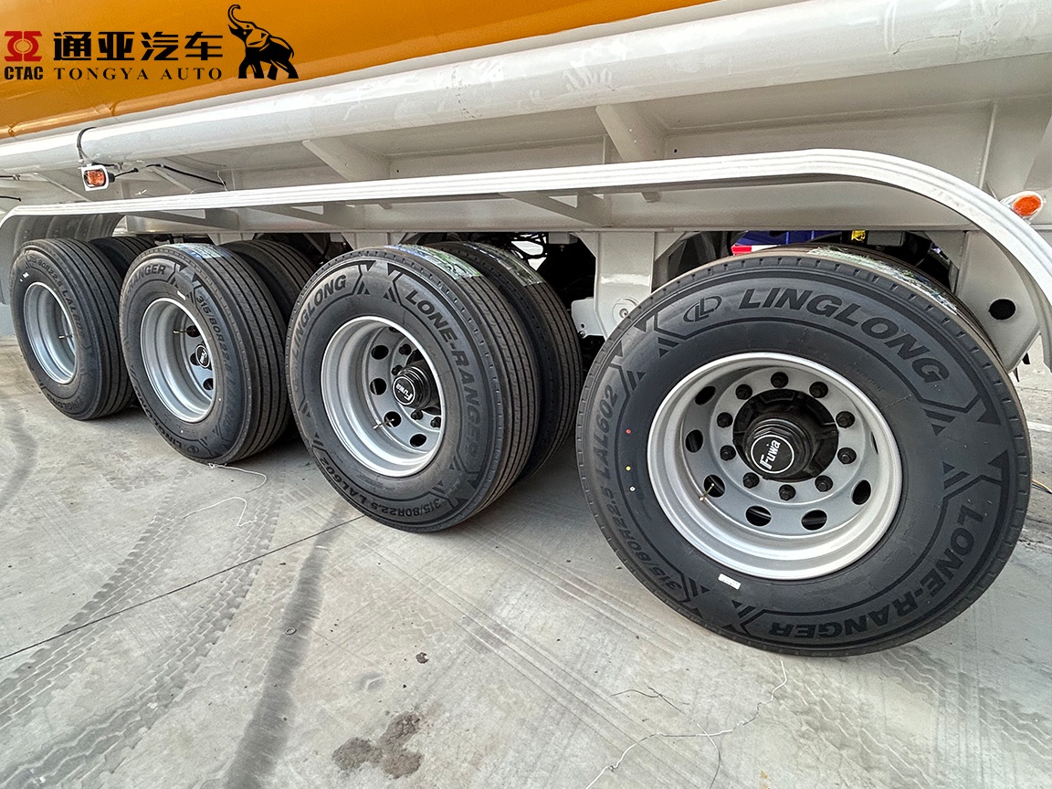 Semirremolque Cisterna de Combustible de 4 Ejes 54000 Litros