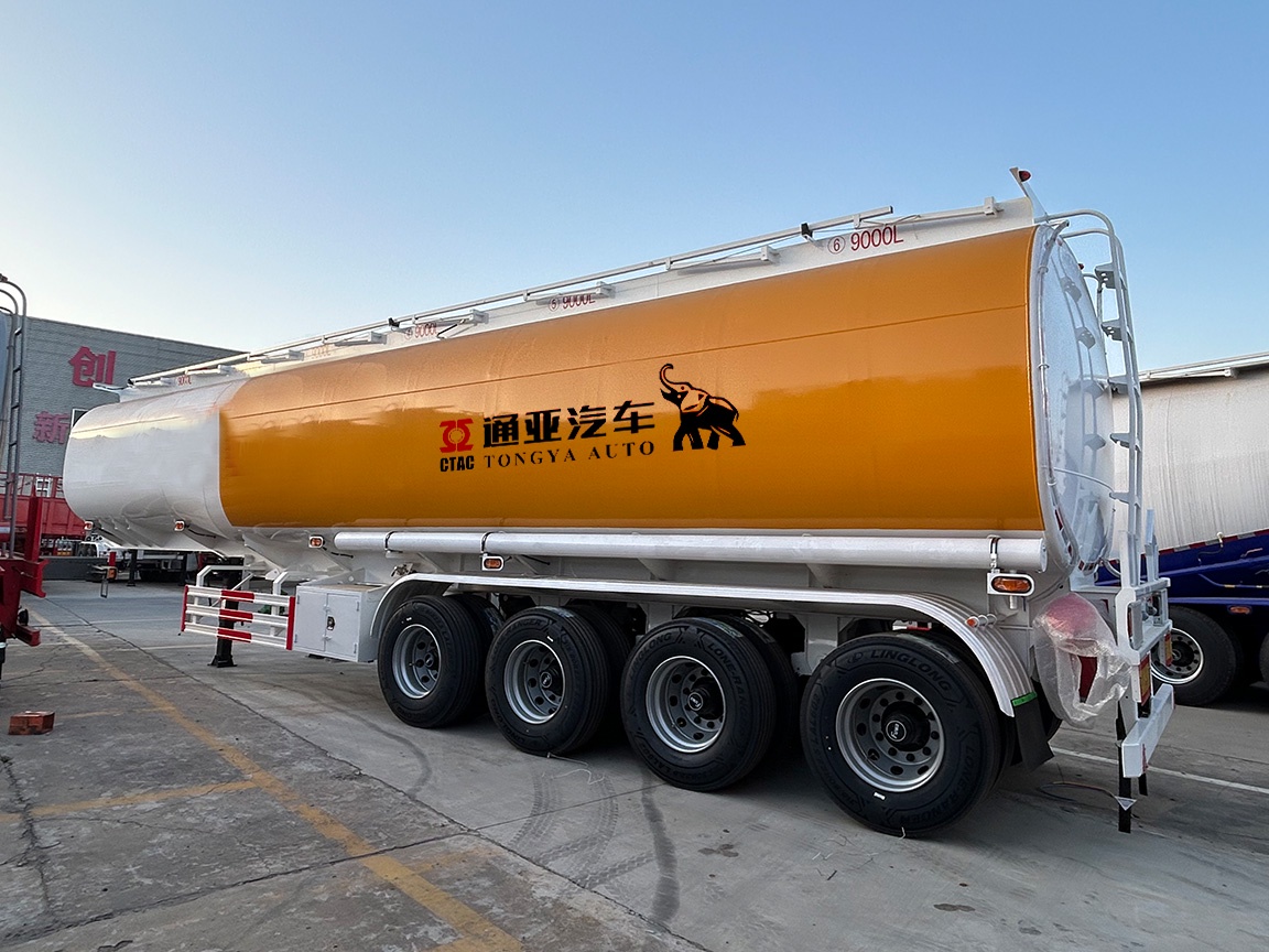 Semirremolque Cisterna de Combustible de 4 Ejes 54000 Litros