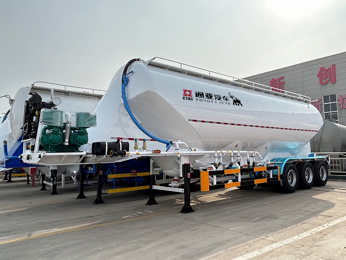 Remolque para transporte de cenizas volantes