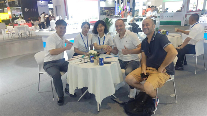 Fengerda participó en la "Exposición de Fundición de Shanghai" y brilló en la "Perla Oriental"