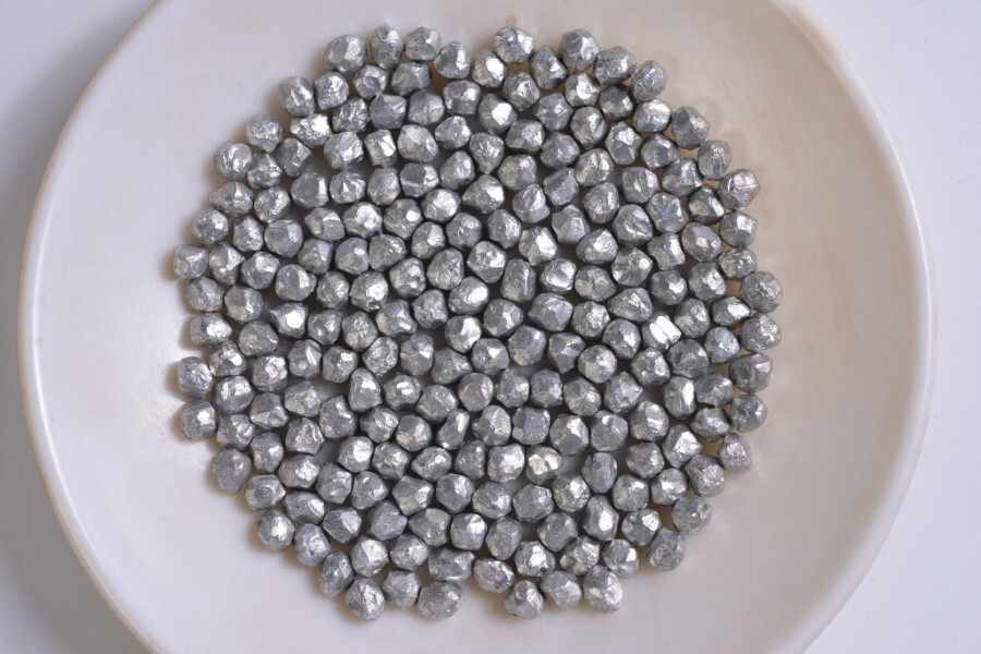 Разница между таблетками из низкоуглеродистой стали и нарезанными стальными таблетками