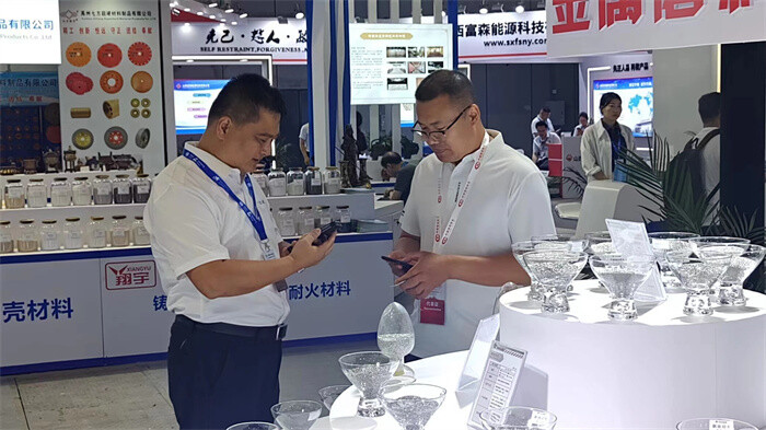 Fengerda участвует в « Шанхайской литейной выставке», сияя « Восточная жемчужина»