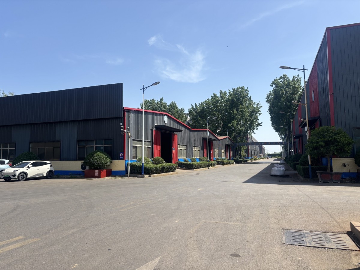 with 28 years of experience in the metal abrasives field (3)