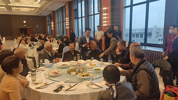 炎熱五月，豐爾達集團慷慨發放員工福利