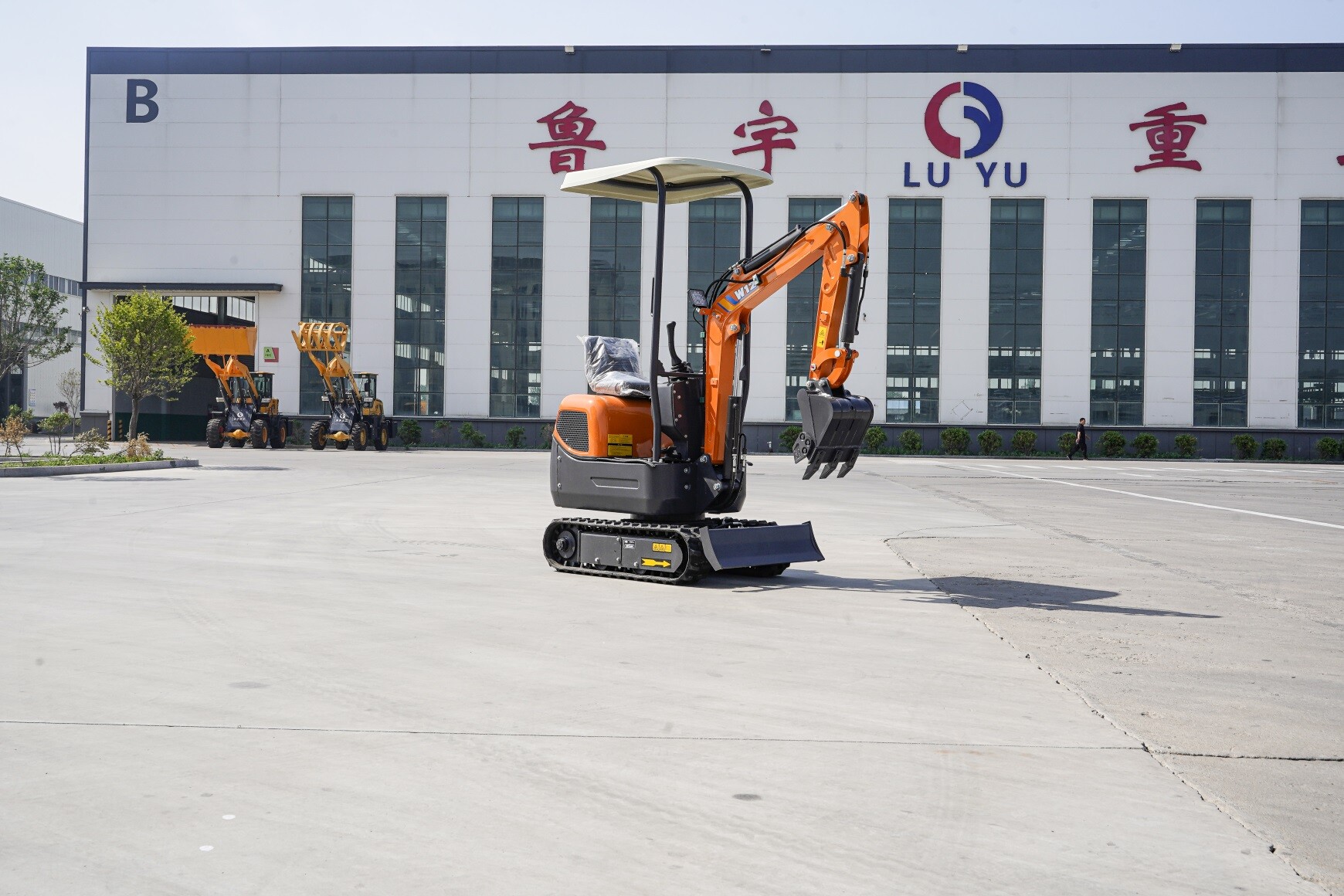 How to maintain the excavator battery