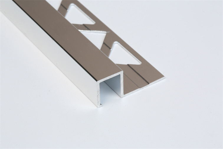Tile square corner edge strip