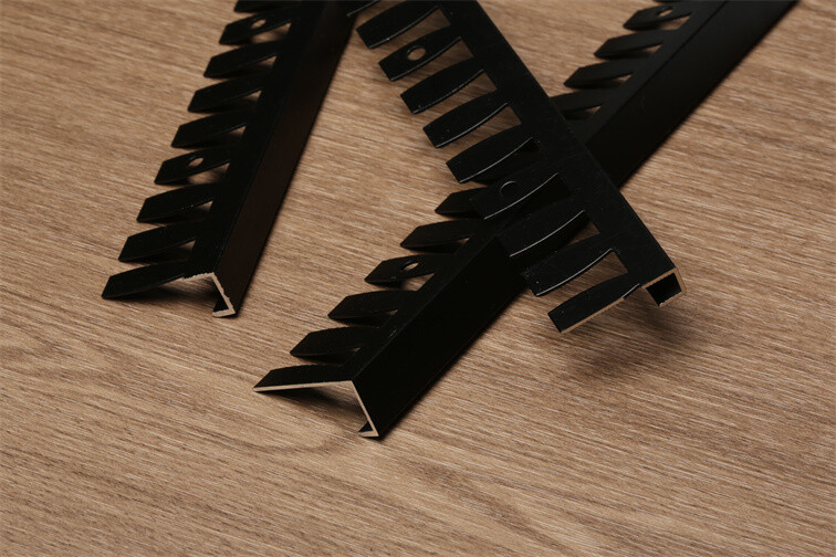 Fishbone c-shaped necking strip