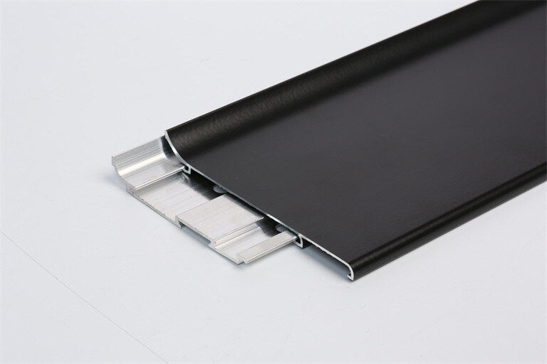  05 thick online celebrity hook A skirting line