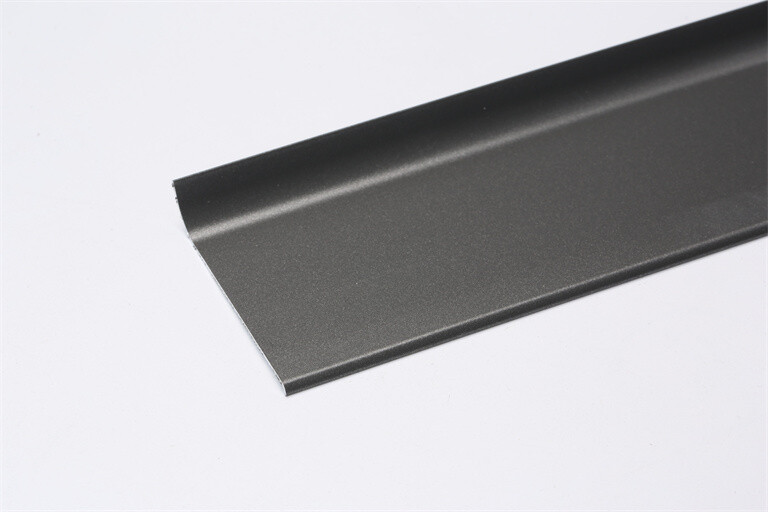 07 thick glue skirting