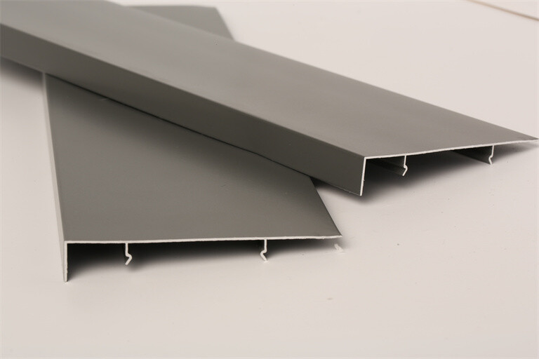 05 thick straight plate with baseboard clamped.