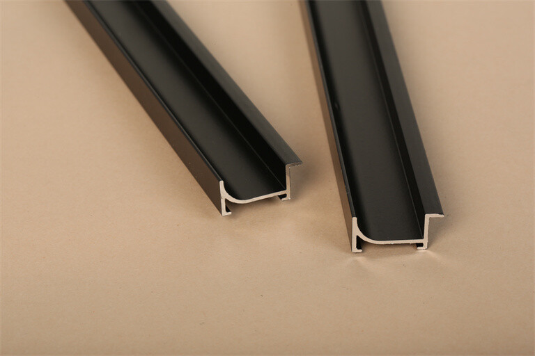  08 thick embedded baseboard