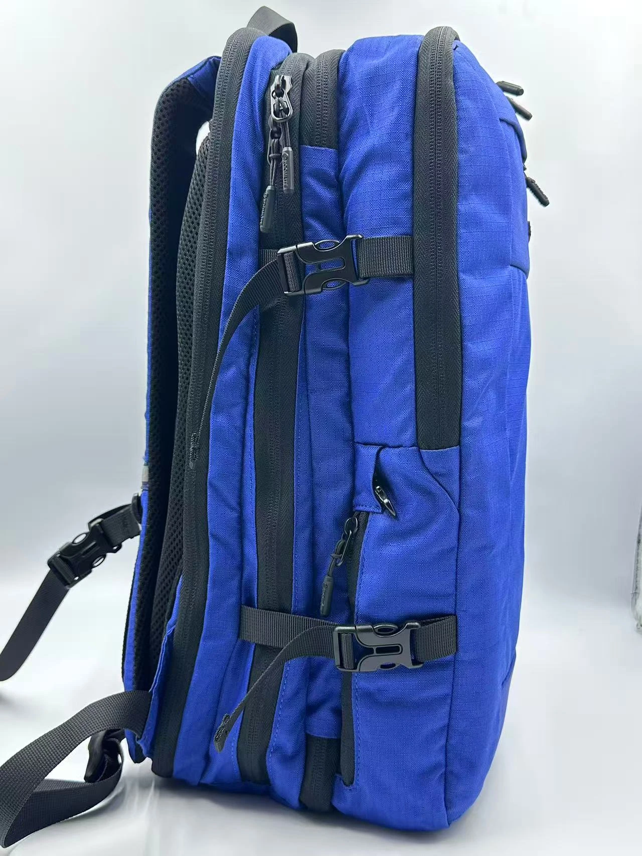 TRAVEL BACKPACK BLACK-BACK