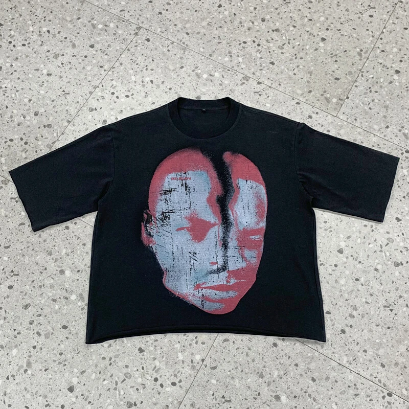 6.black heavyweight graphic t shirt for men