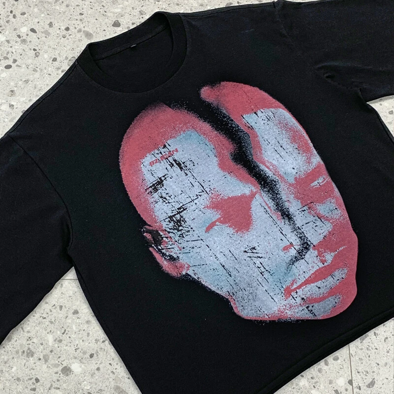 6.black heavyweight graphic t shirt for men