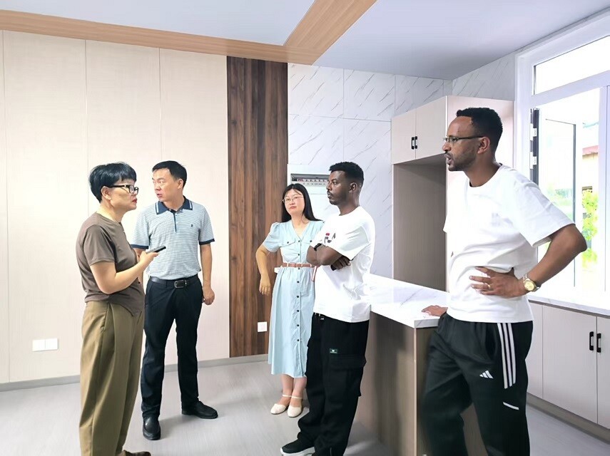 d86ebfca572ee9e892815d9634e3533a