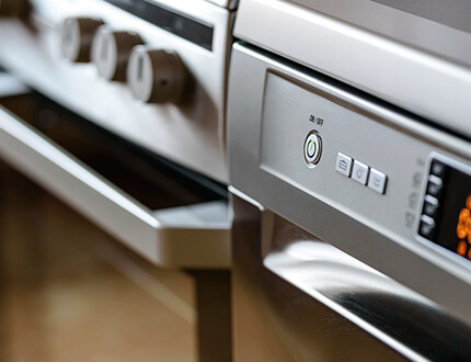 ¿Por qué el espesor del recubrimiento de las placas recubiertas de color afecta la corrosión?