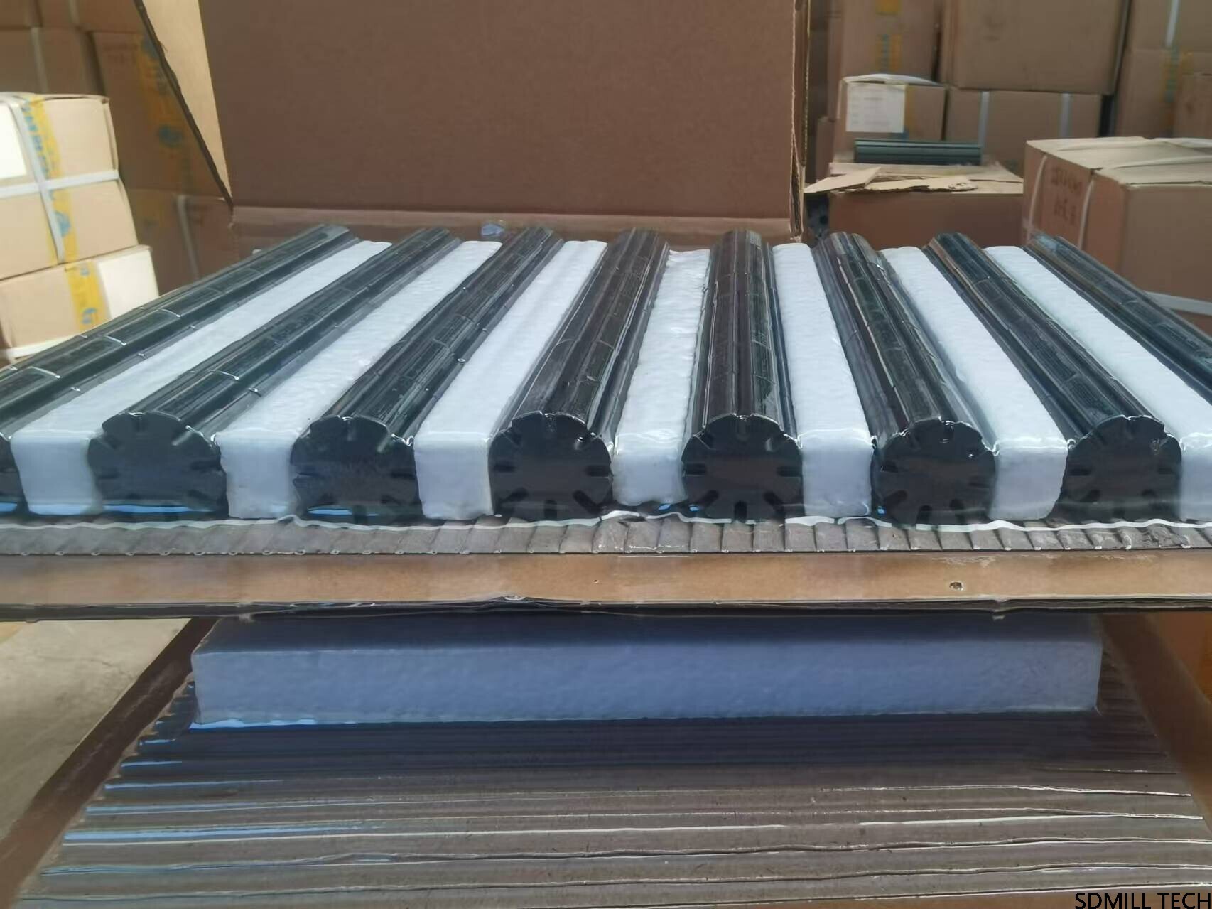 ZRS (Цельный рифленый стержень)